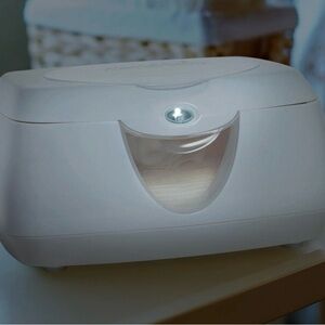 White Baby Wipe Warmer with Lid and Light